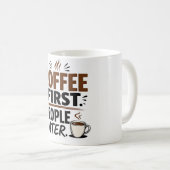 楽しいコーヒーマグ – コーヒーが先、人が後 – サル コーヒーマグカップ (正面右)