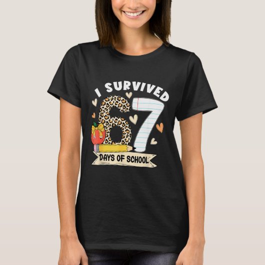 楽しいヒョウ柄の学生生活を67日乗り切った! Tシャツ (正面)