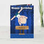 楽しいブロンドの少年体操の秘密のメッセージの誕生日 カード (正面)