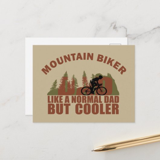 楽しいマウンテンバイクのパパ シーズンポストカード (正面/裏面インサイチュ)