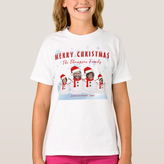 楽しいメリークリスマススノーマンファミリーフォト Tシャツ (正面)