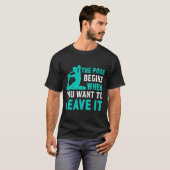 楽しいヨガモチベーションパロディTシャツ Tシャツ (正面フル)
