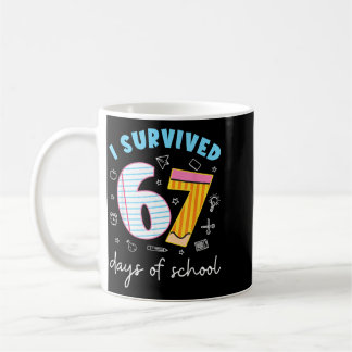 楽しい学校生活67日目を乗り切った 面白いミーム 先生 コーヒーマグカップ