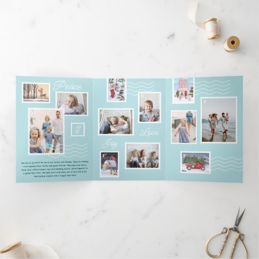 楽しい家族の写真を使ったポストカードのデザイン 三つ折りクリスマスカード (内部)