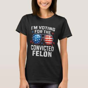 楽しい投票 Trump 2024 私はために投票しています Tシャツ