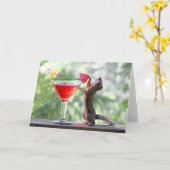 楽しい時間にカクテルを飲んでいるリス カード (黄色い花)