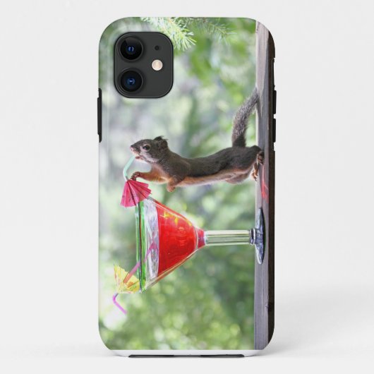楽しい時間にカクテルを飲んでいるリス Case-Mate iPhoneケース (裏面)
