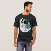 楽しい月宇宙飛行士エイリアン読書天文学 Tシャツ (正面フル)
