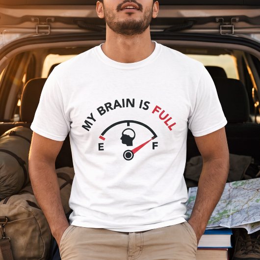 楽しい試験が終わって頭がいっぱいのバカンスユーモア Tシャツ
