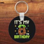 楽しい誕生日おめでとう 僕の8歳の誕生日 ゲーマー ピクセル キーホルダー (正面)