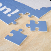 楽しい雪の男の子が冬の風景にいる ジグソーパズル (側面)