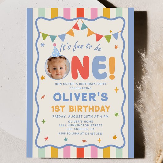 楽しい1歳の誕生日 ストライプ フォト 招待状