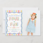 楽しい4歳の誕生日パーティーの招待状フォト 招待状 (正面)