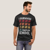 楽しい67カウントマット 学校67日間生き残った 面白い Tシャツ (正面フル)