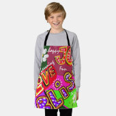 楽しい、明るい、幸せな喜びのタイポグラフ エプロン (着用した状態)
