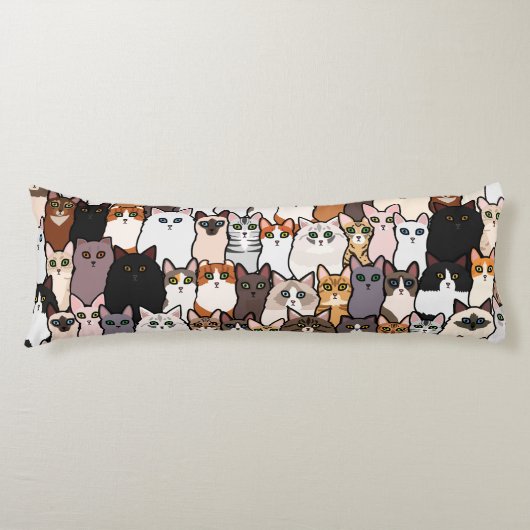 楽しい 猫と子猫のコラージュがいっぱい  ボディピロー (正面)