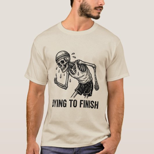楽しくも命がけでフィニッシュする骸骨ランナー Tシャツ (正面)