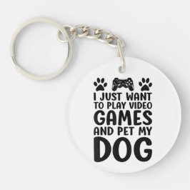 楽しくビデオゲームをして犬を撫でたい キーホルダー