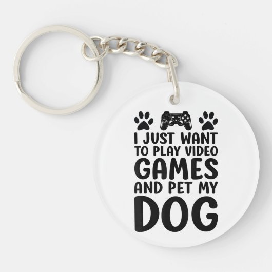 楽しくビデオゲームをして犬を撫でたい キーホルダー (正面)