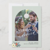 楽しく結婚したシンプルなミニマリストの2枚の写真の結婚式 シーズンカード (正面)