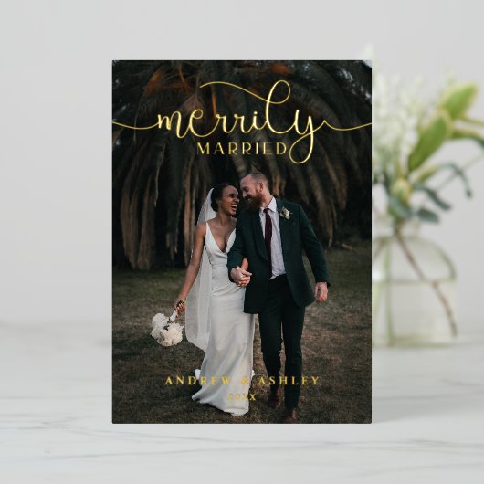 楽しく結婚したスクリプエレガントトの新婚の写真 箔シーズンカード (立ち正面)