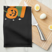 楽しく読もう ハロウィーン 変な本 キッチンタオル (四つ折り)