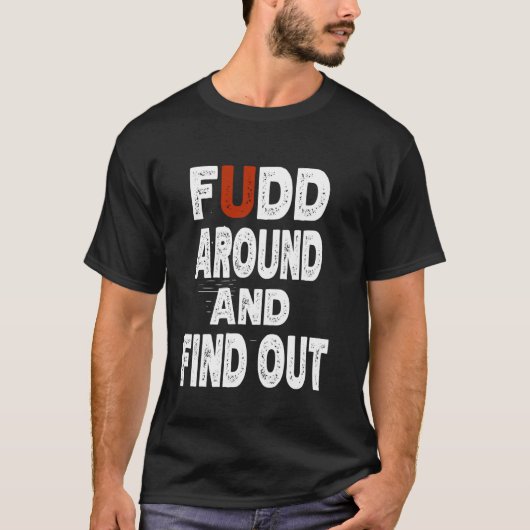 楽しく遊んで見つける Funny Qoute Meme Tシャツ (正面)