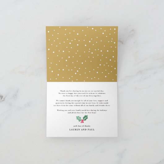 楽しげに続くホリデ結婚ーの写真が折りたたまれる シーズンカード (内部)