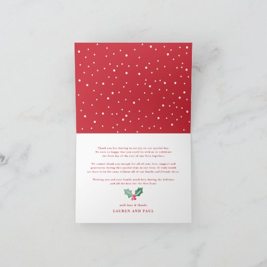 楽しげに続くホリデ結婚ーの写真が折りたたまれる シーズンカード (内部)