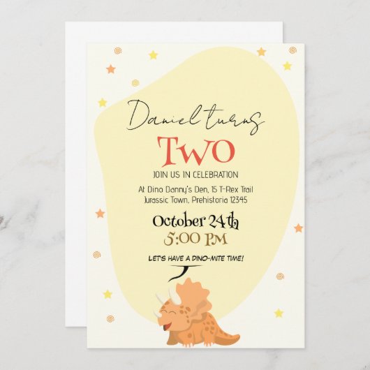 楽しみに笑う:子供の愛らしいディノをテーマにした誕生日 招待状 (正面/裏面)