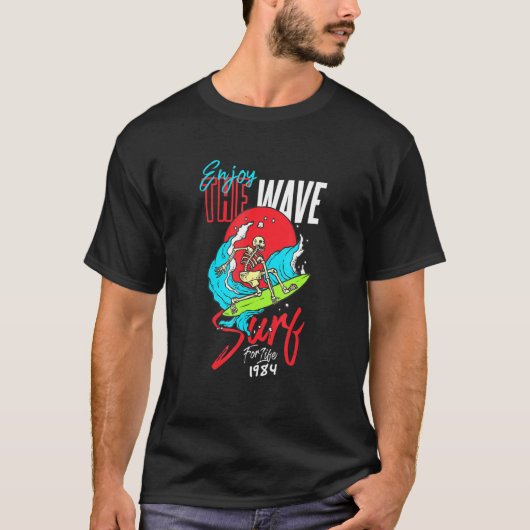 楽しむ波 Tシャツ (正面)