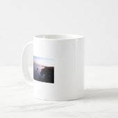 楽園のコップの別の日 コーヒーマグカップ (正面左)