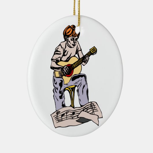 楽譜のアコースティックギターを演奏している男の子 セラミックオーナメント (右)