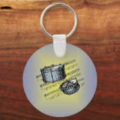 楽譜背景を持つスネアドラム キーホルダー (正面)