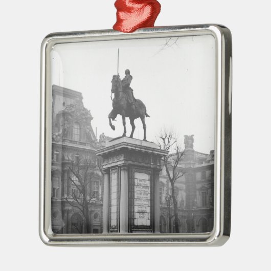 概要にラファイエット専用されている記念碑 メタルオーナメント (左)