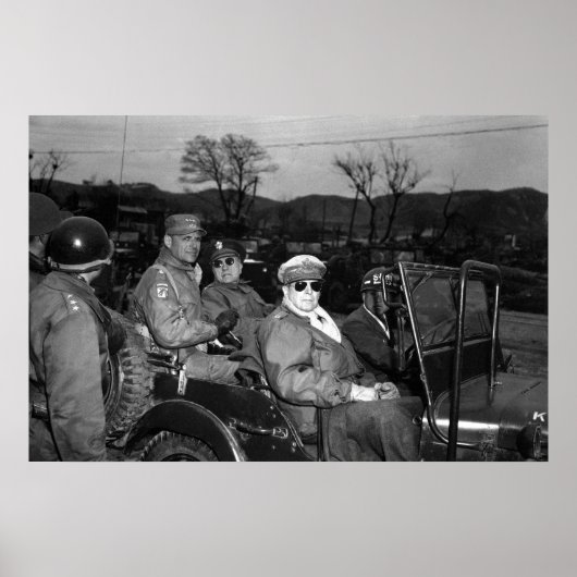 概要MacArthurおよびスタッフ ポスター (正面)