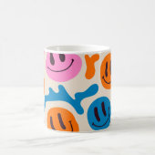 様々なカラフル溶け笑顔の顔。溶岩ランプ コーヒーマグカップ (中央)