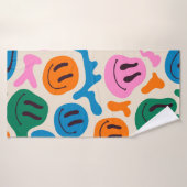様々なカラフル溶け笑顔の顔。溶岩ランプ バスタオル (バスタオル)