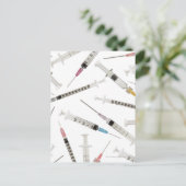 様々なサイズの注射器の品揃え ポストカード (スタンド正面)