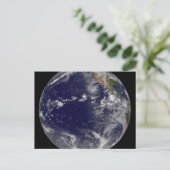 様々な熱帯嵐を示す完全な地球。 ポストカード (スタンド正面)