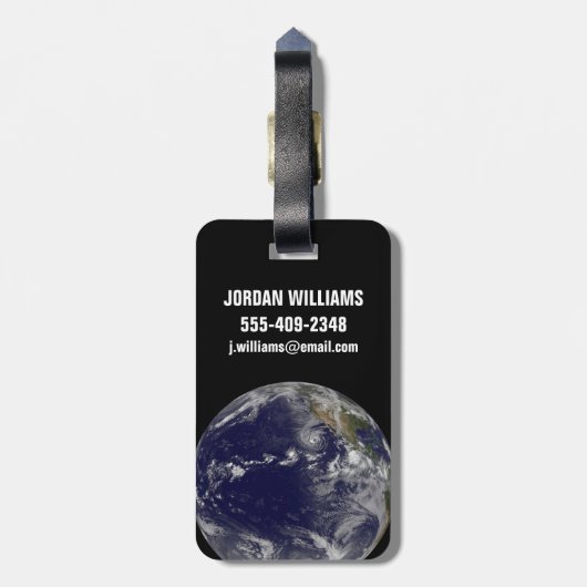 様々な熱帯嵐を示す完全な地球。 ラゲッジタグ (裏面縦)