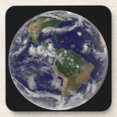 様々な熱帯雨系を示す全地球。 コースター (正面)