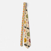 様々な絵文字アイコングラフィックが入ったレトロパターン ネクタイ (裏面)