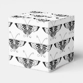 様式化されたデコ蝶 – 白と黒 フェイバーボックス (裏面サイド)