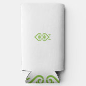 様式化されたデザインを持つ緑と白のロゴ スリム缶クーラー (裏面)