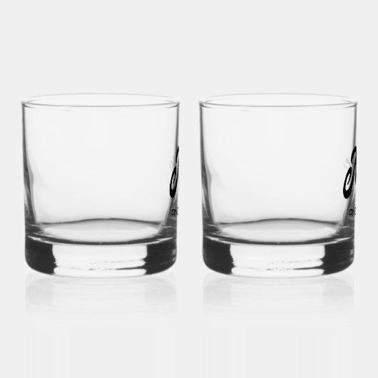 様式化された名前の新郎新婦ガラス ウイスキーグラス (右)