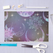 様式化された手描きの太陽の月の顔星の紫 薄葉紙 (クラフト)