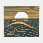 様式化された日月、暗い海のイラストレーション。 フリースブランケット (正面(横))