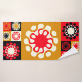 様式化された花を持つアジアのスタイルの民族モザイク バスタオル (バスタオル)