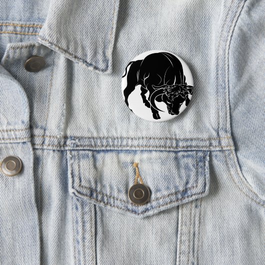 様式化された雄牛のイラストレーション 缶バッジ (インサイチュ)